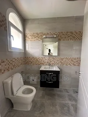 Furnished 5chbre Duplex dans Cité Camélia, Cocody à Vendre