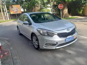 Kia Cerato 2013 Gris