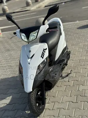 New Motorcycle 2022 Blanc