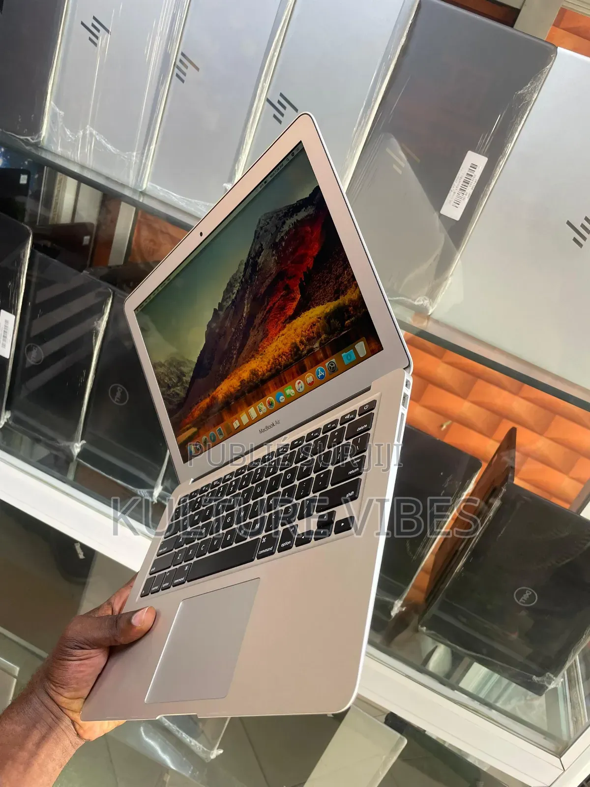 New Ordinateur Portable Apple MacBook 2014 4GB Intel Core I7 HDD 128GB