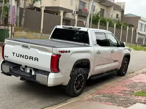 New Toyota Tundra 2024 Blanc