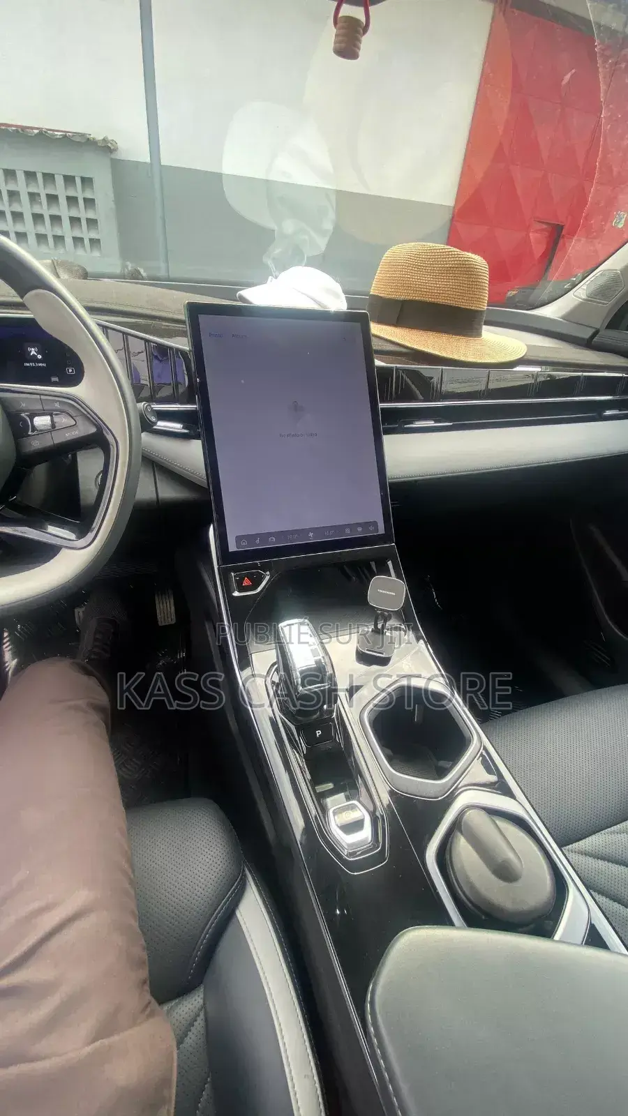 Geely Azkarra 2025 Bleu