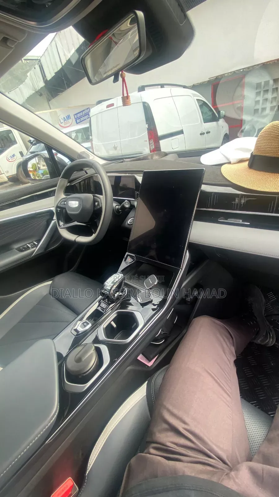 Geely Azkarra 2025 Blue