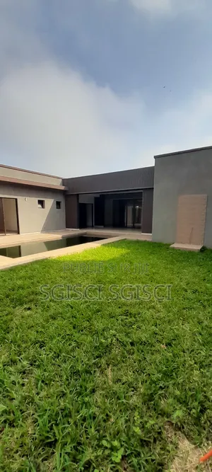5chbre Villa dans Sgis-Group Sarl, Bingerville à Vendre