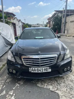 Photo - Mercedes-Benz E350 Base 2dr 4Matic Coupe AWD (3.5L 6cyl 7A) 2012 Black