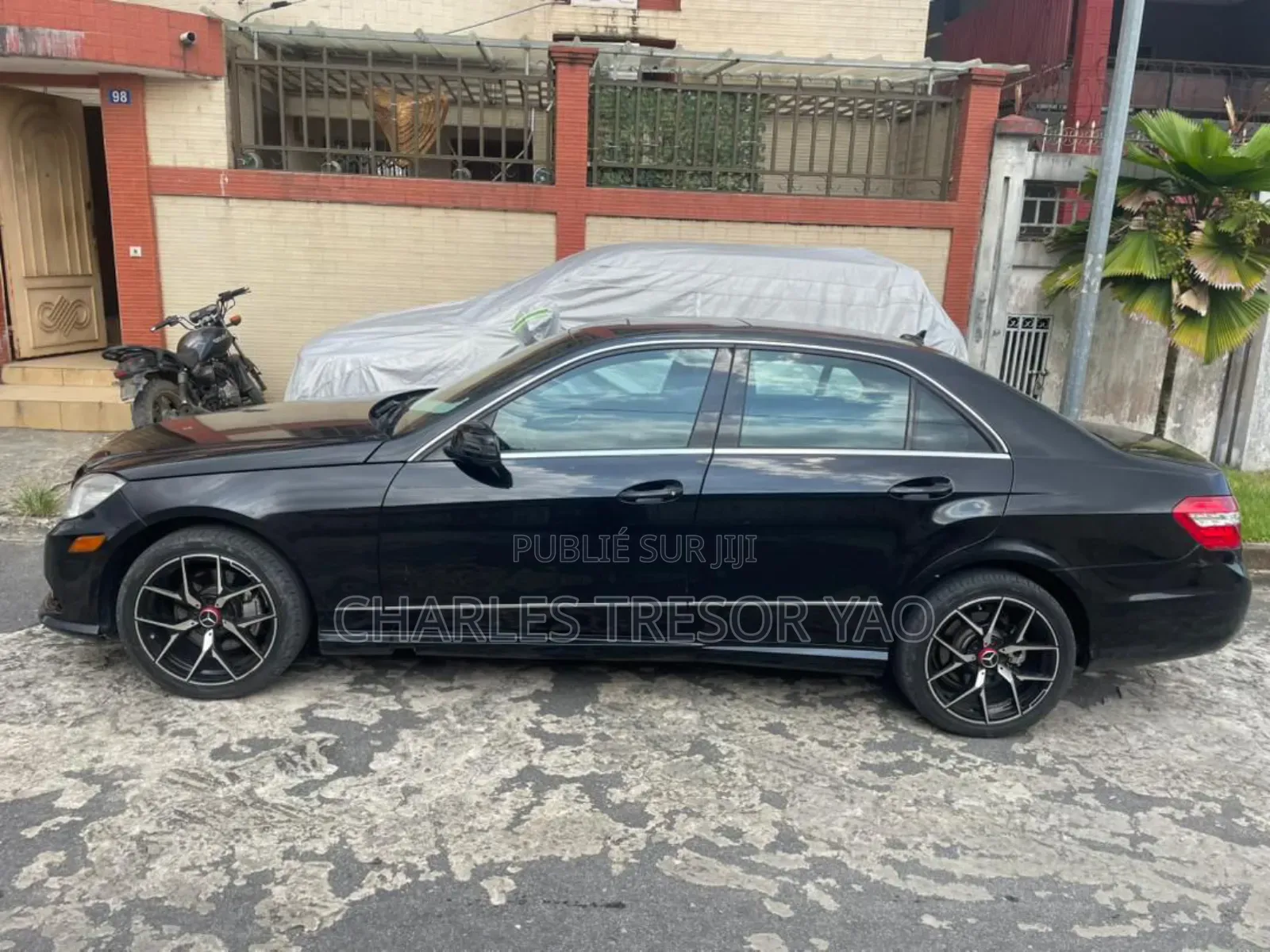 Mercedes-Benz E350 Base 2dr 4Matic Coupe AWD (3.5L 6cyl 7A) 2012 Black