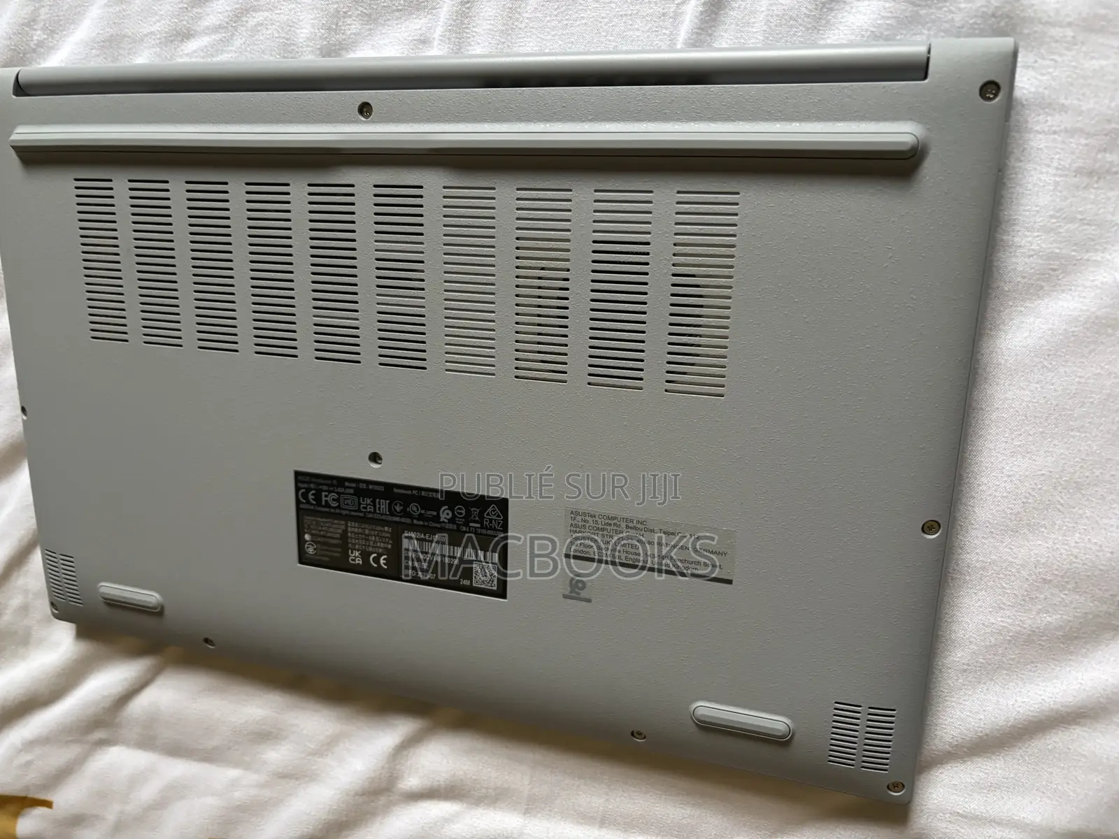 New Ordinateur portable Asus 16GB AMD Ryzen 5 SSD 512GB