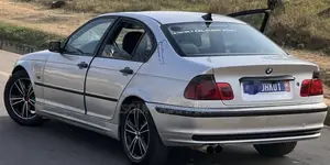 Photo - BMW 318i 2008 Gris