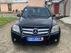 Photo - Mercedes-Benz GLK-Class 350 4MATIC 2011 Black