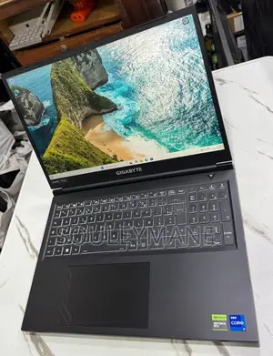 New Ordinateur Portable Gigabyte Sabre 17-G8 16GB Intel Core I7 SSD 1T