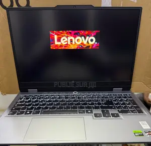 New Ordinateur Portable Lenovo LOQ 15ARP9 16GB AMD Ryzen 7 SSD 512GB