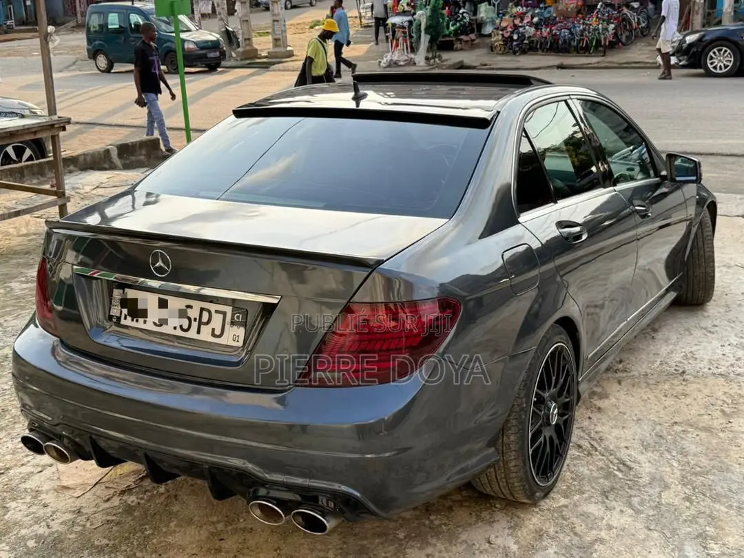 Mercedes-Benz C300 Luxury 4Matic Sedan AWD (3.5L 6cyl 7A) 2013 Black