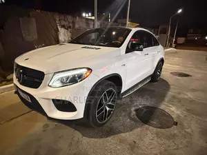 Photo - Mercedes-Benz GLE-Class AMG GLE 43 4MATIC 2019 Blanc