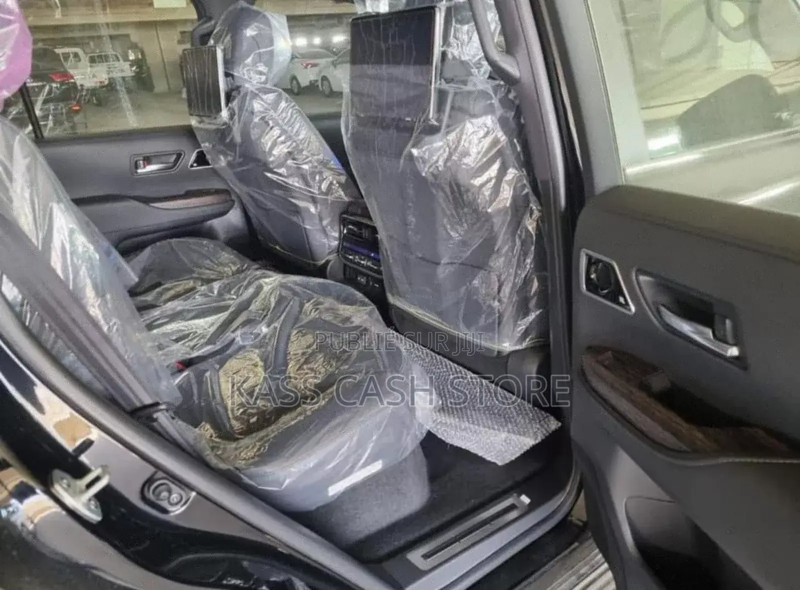 Neuf Toyota Land Cruiser 2026 Noir