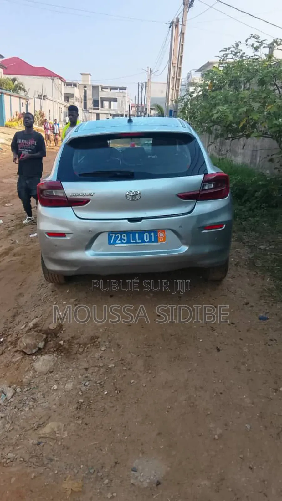 Toyota Starlet 2023 Gris