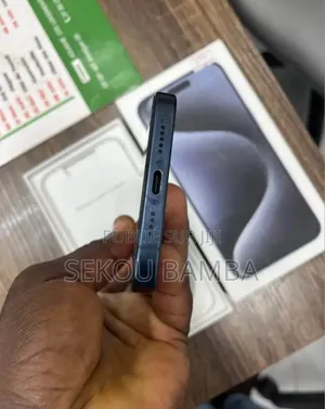 New Apple iPhone 15 Pro 256 GB Blue