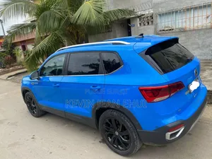 Volkswagen Touareg 2022 Blue