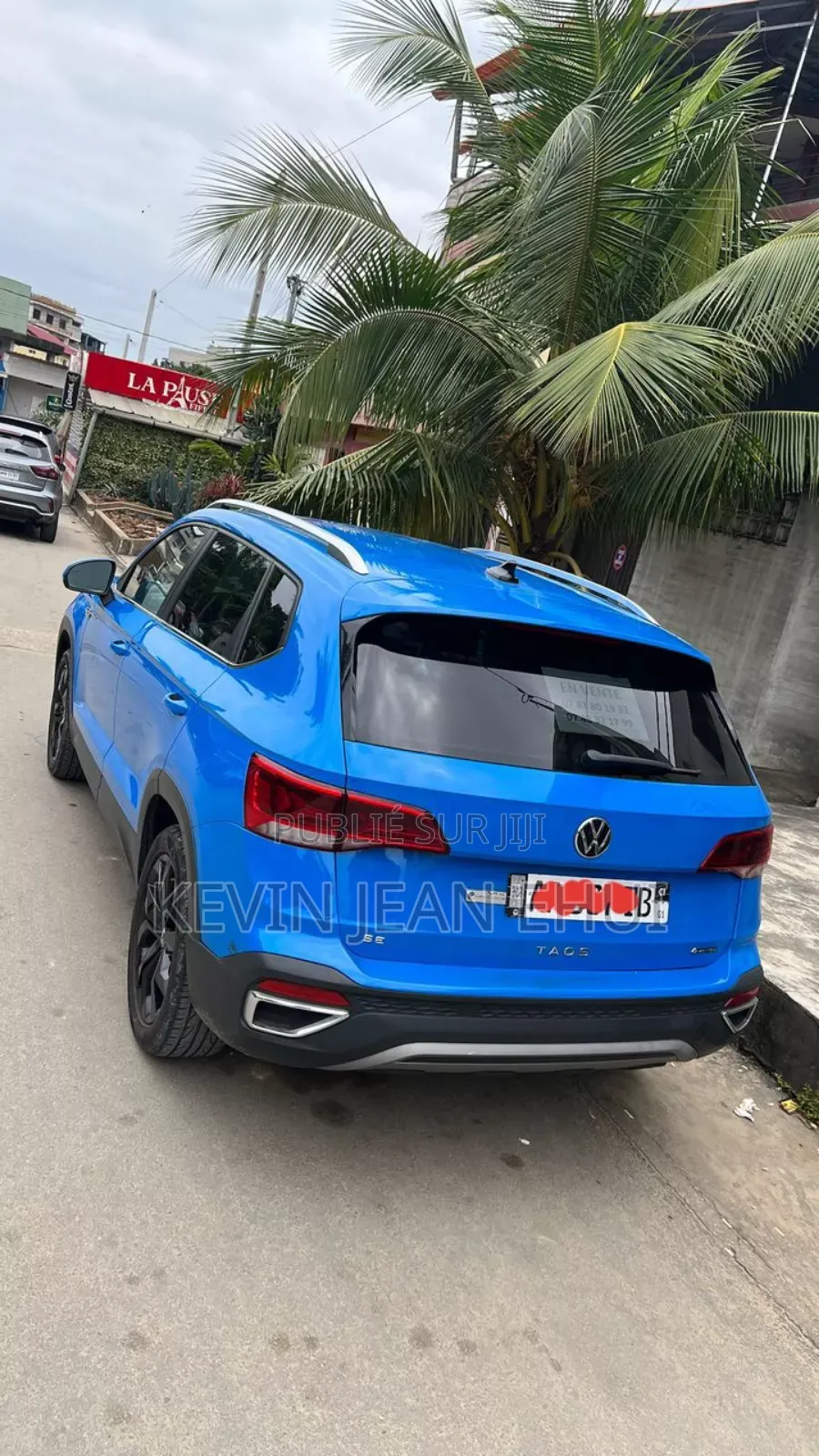 Volkswagen Touareg 2022 Blue