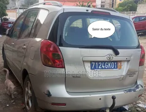 Toyota Corolla Verso 1.6 VVT-i 2005 Gris