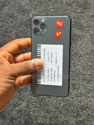 Photo - Apple iPhone 11 Pro Max 64 GB Gris