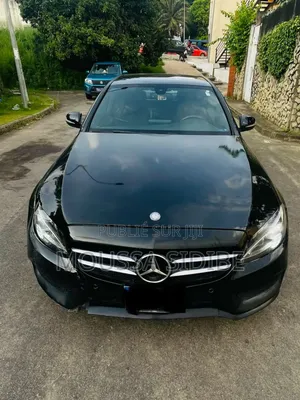 Mercedes-Benz C300 Base 4Matic Sedan AWD (2.0L 4cyl 7A) 2017 Black