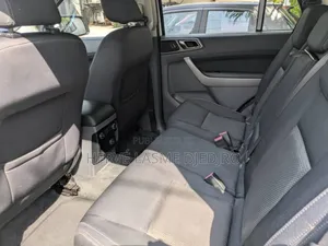 Ford Everest 2019 Blanc