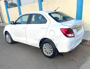 Suzuki Dzire 2024 Blanc