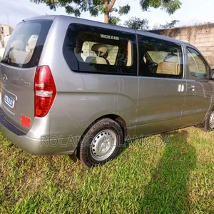 Hyundai H1 2020 Gris