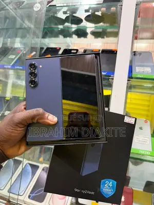 Photo - Samsung Galaxy Z Fold6 256 GB Blue