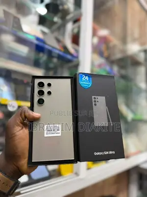 Photo - Samsung Galaxy S24 Ultra 256 GB Doré