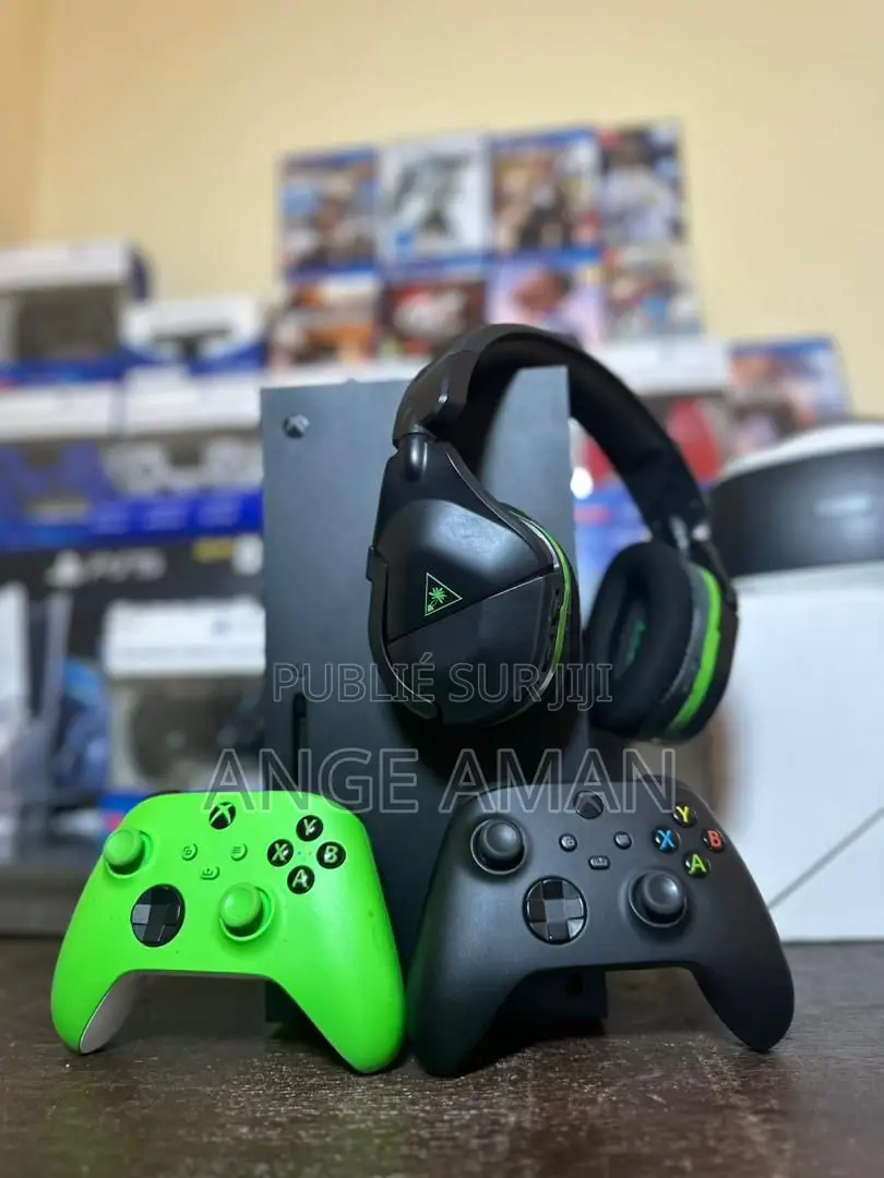 Xbox Series X – 2 Manettes + Casque Inclus | Puissance Next-Gen