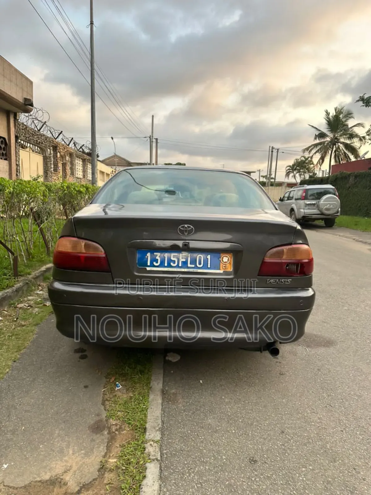 Toyota Avensis 2.0 D Verso 2002 Gris