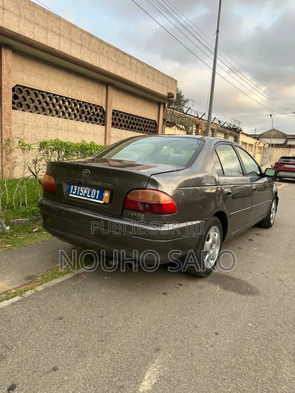 Toyota Avensis 2.0 D Verso 2002 Gris
