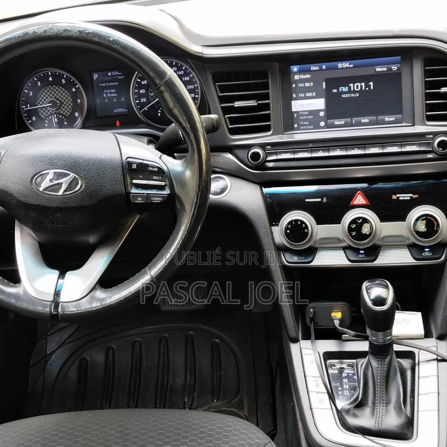 Hyundai Elantra 2020 Gris