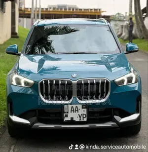 Photo - BMW X1 xDrive28i Sports Activity Vehicle 2025 Blue