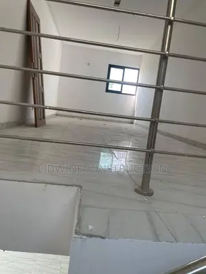 4chbre Duplex dans Bingerville à Vendre