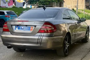 Mercedes-Benz CLK Cabriolet 2004 Gris