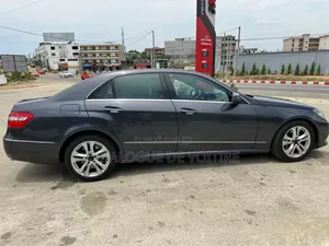 Mercedes-Benz C300 2011 Black