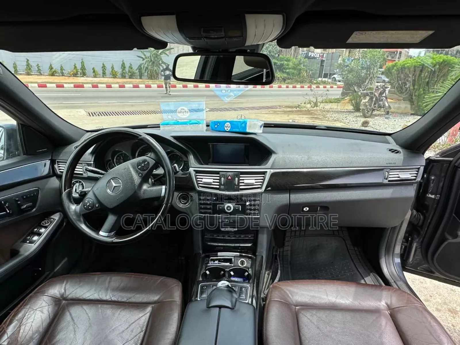 Mercedes-Benz C300 2011 Black