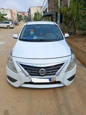 Photo - Nissan Sunny 2019 Blanc