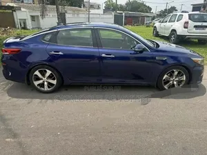 Photo - Kia Optima 2019 Blue