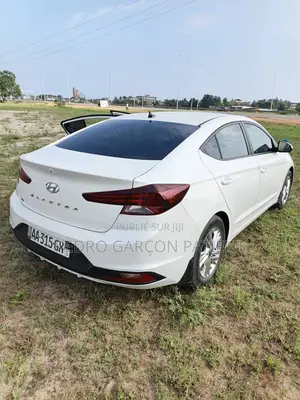 Hyundai Elantra 2020 Blanc