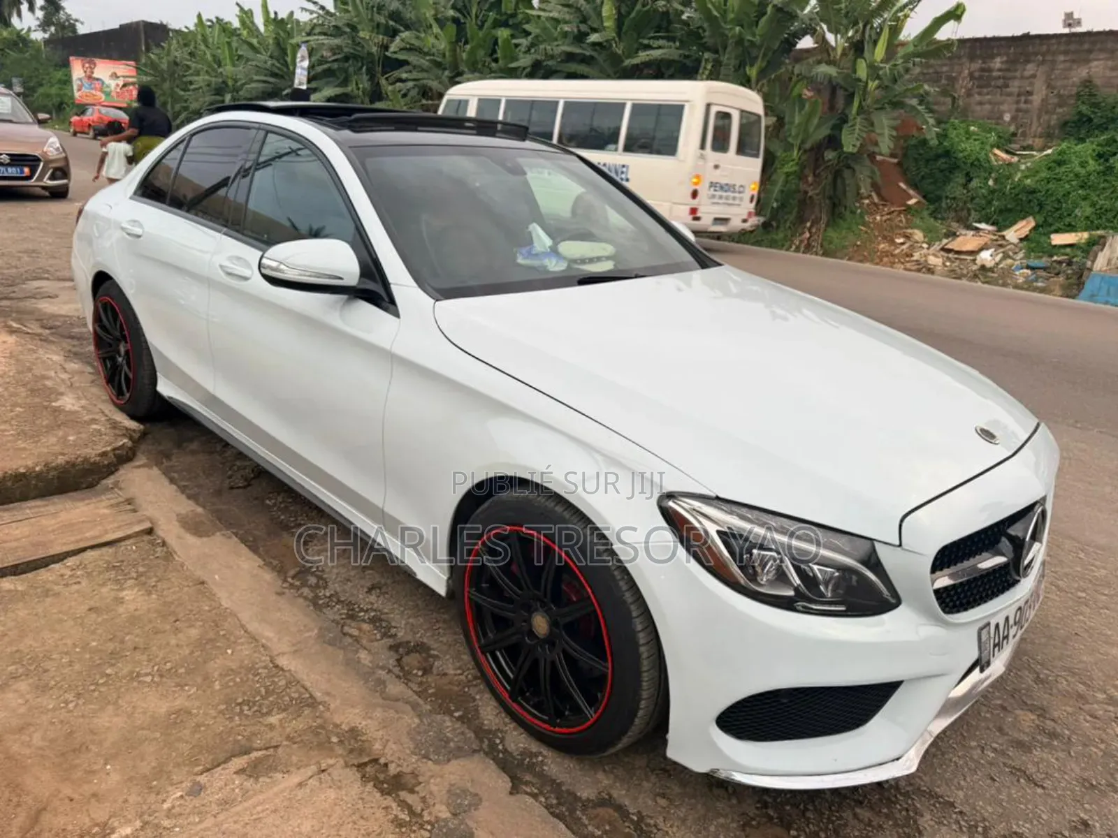 Mercedes-Benz C300 Base AWD 4Matic Sedan (2.0L 4cyl 7A) 2015 Blanc