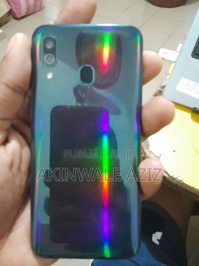 Samsung Galaxy A40 64 GB Black