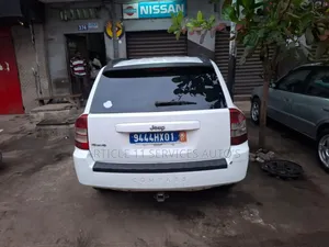 Jeep Boussole 2.4 Limited 4x4 2008 Blanc