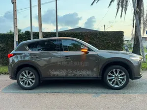 Photo - Mazda CX-5 2021 Black