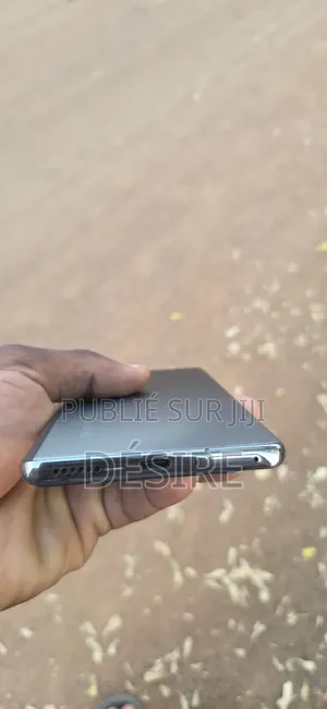 Tecno Camon 40 Pro 128 GB Gris