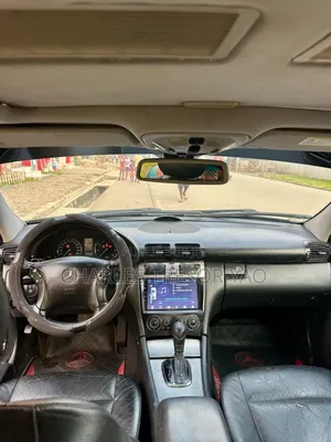 Mercedes-Benz C200 2004 Black