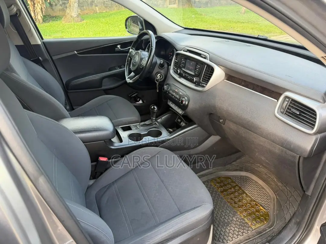 Kia Sorento 4dr SUV 2016 Argenté