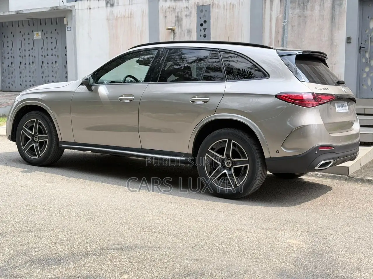 Mercedes-Benz GLC-Class GLC 300 4MATIC AWD 2024 Argenté